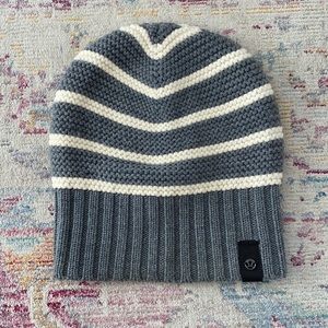 Lululemon knit toque